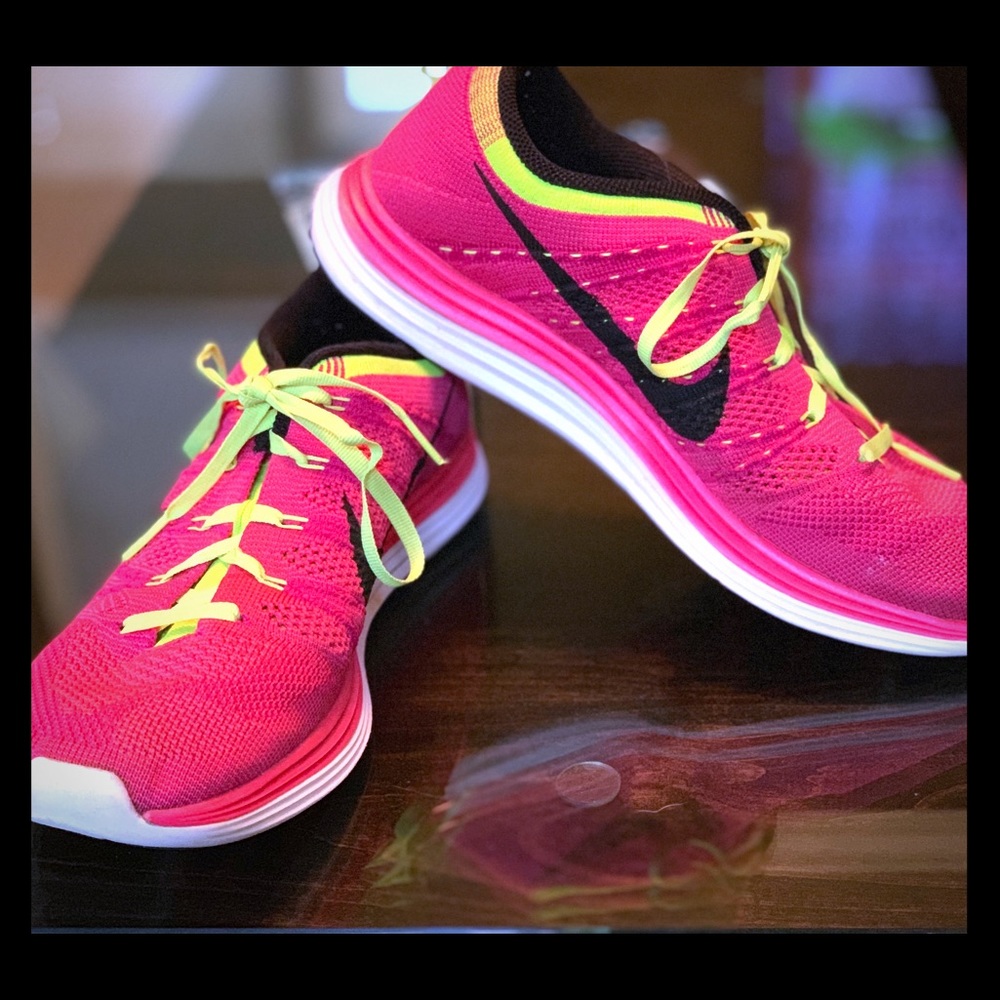 **SOLD** Nike Flyknit Lunar 1 Woman’s size 8.5